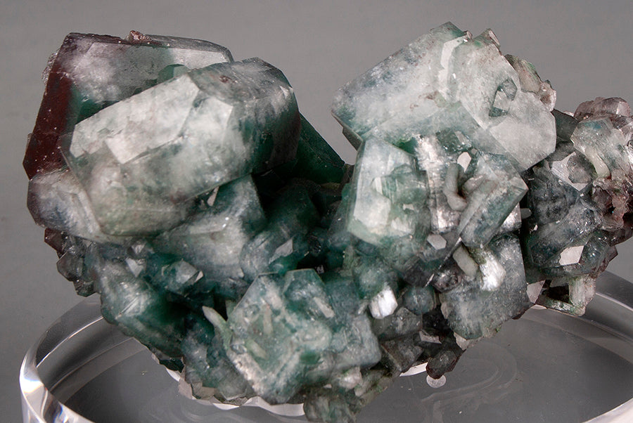 7200 - Green APOPHYLLITE